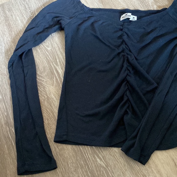 Hollister Blue Long Sleeve top. - Picture 4 of 4